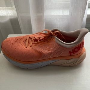 Hoka Arahi 5 Running Shoes